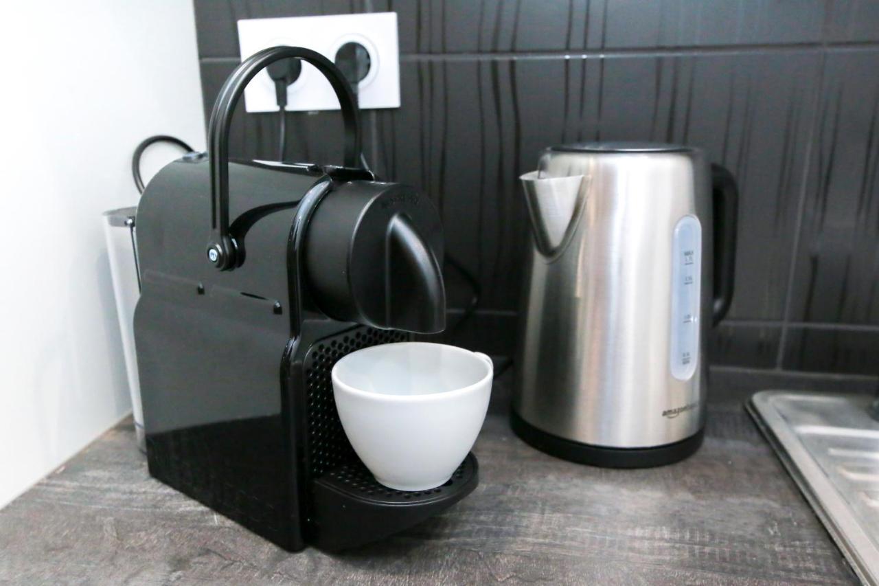 Le Rhinoceros, T1 Hypercentre Chic Et Cosy, Wifi Par Sovalfi Apartment
