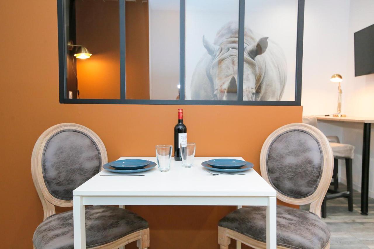 Apartment Le Rhinoceros, T1 Hypercentre Chic Et Cosy, Wifi Par Sovalfi Saint-Etienne (Loire)